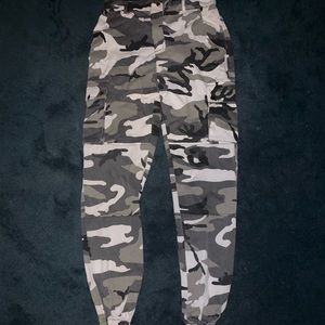 NWT Missguided gray camo pants UK 4